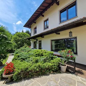 Sarchi Bed & Breakfast