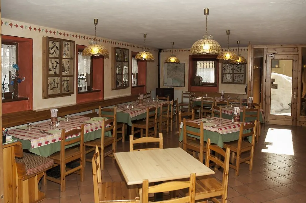 Casa Vacanze Ca' De Val Campodolcino 3*,