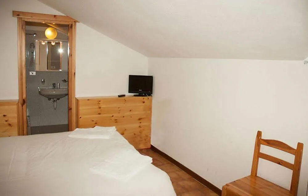 Casa Vacanze Ca' De Val Campodolcino Italia